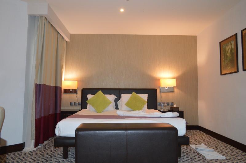 Номер Deluxe, Golden Tulip Hail