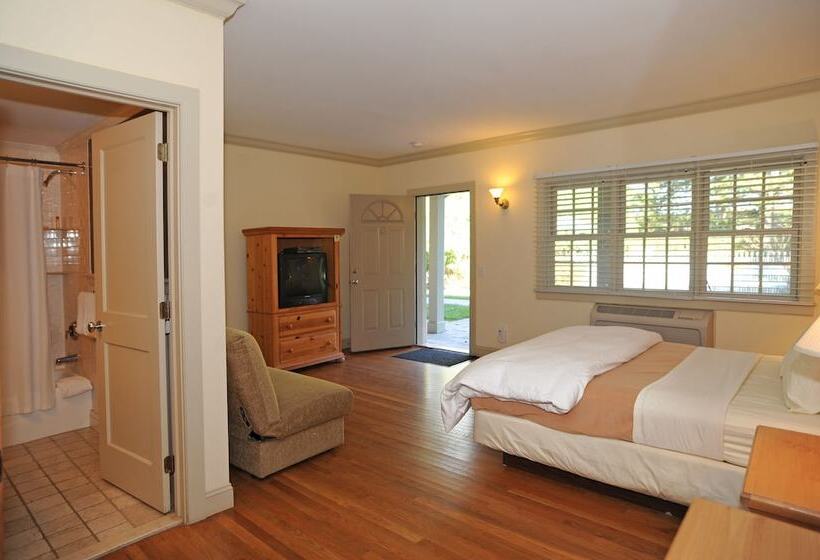 Номер Deluxe, Southampton Long Island