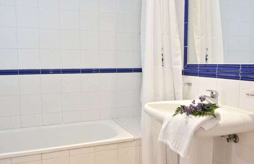 Апартаменты 1 Спальня, Benalbeach