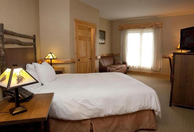 Апартаменты 1 Спальня, Hope Lake Lodge & Indoor Waterpark