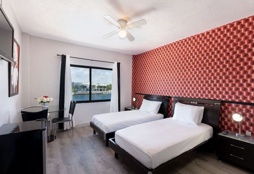 标准间, Notebook Miami Beach