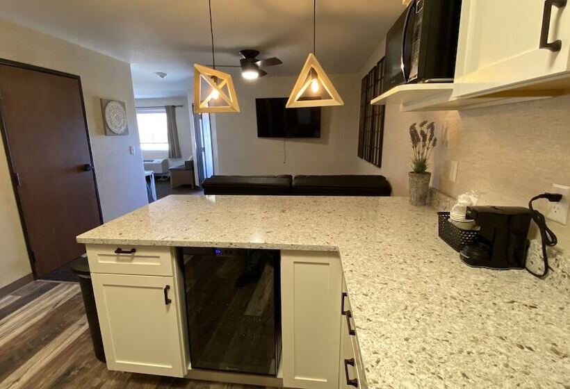 Family Suite, Red Sands