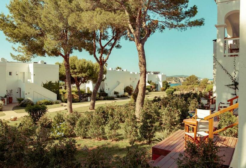 Номер Стандарт, Destino Pacha Ibiza