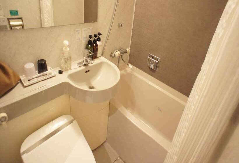 Номер Стандарт, Nishitetsu Inn Shinjuku