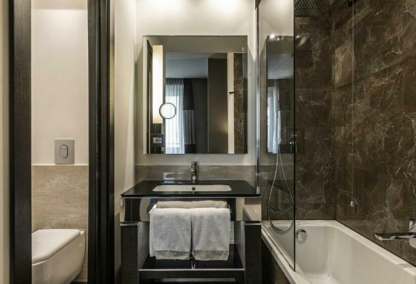 Suite Junior, Rome Times