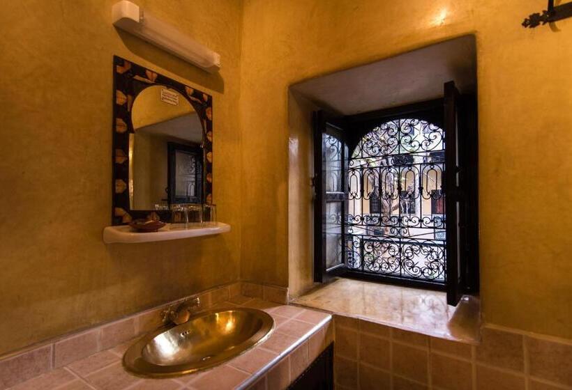 Standard Single Room, Riad Omar