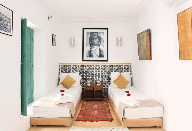 اتاق پرمیوم, Riad Swaka