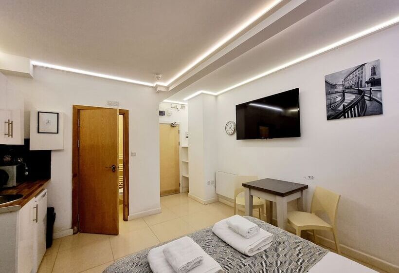 Номер Стандарт, London Stay Apartments