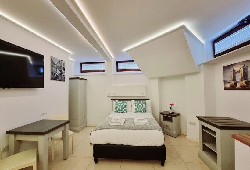 Номер Стандарт, London Stay Apartments