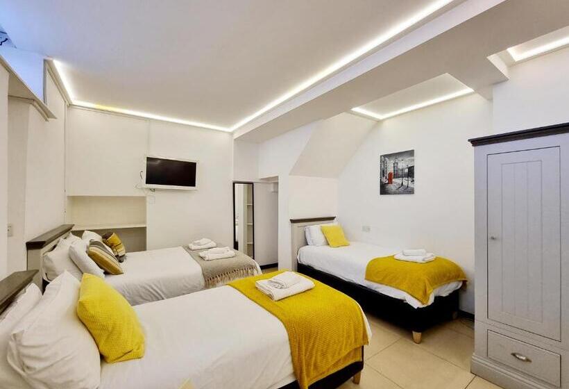 Четырехместный Номер Стандарт, London Stay Apartments