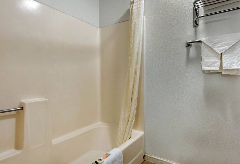 Standardrum, Valley Motel