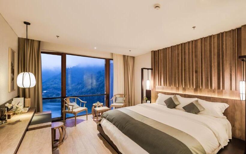 Номер Superior, Huangshan Demaotang