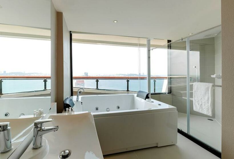 Люкс Семейный 2 Спальни, Cape Dara Resort