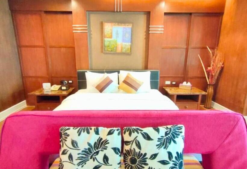 Президентский Люкс, Vartika Resovilla Kuiburi Beach Resort And Villas