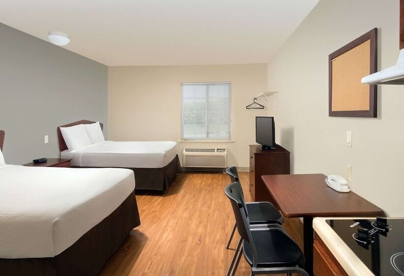 Номер Стандарт 2 Двуспальные Кровати, Woodspring Suites Topeka