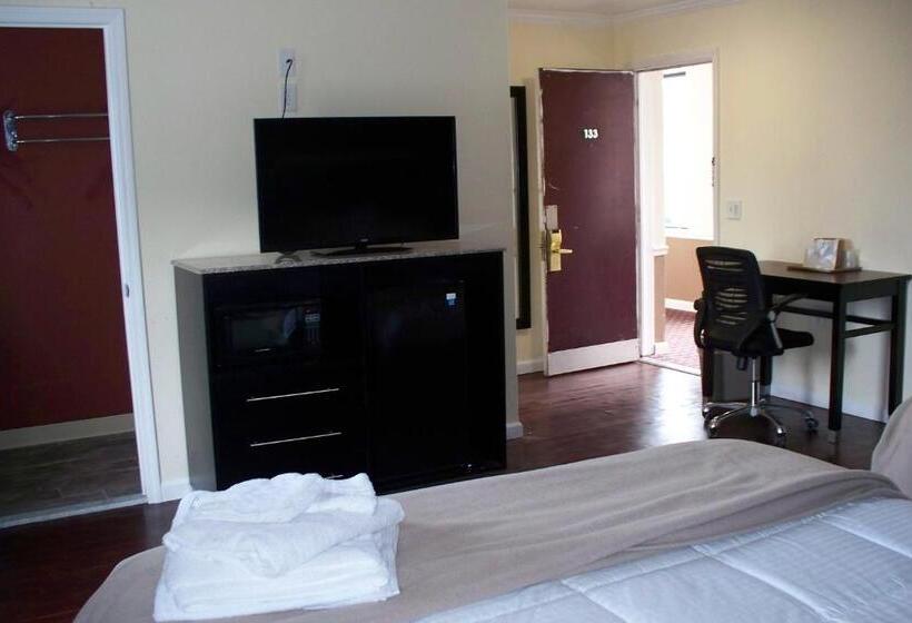 Номер Стандарт, Budget Inn & Suites