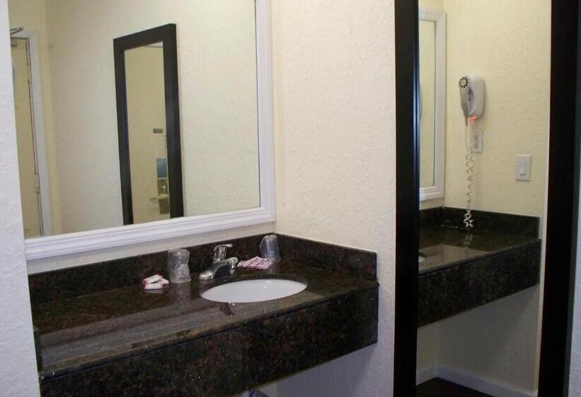 Номер Стандарт, Budget Inn & Suites