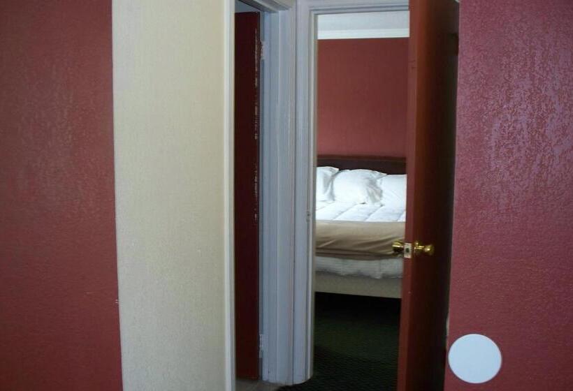 Люкс, Budget Inn & Suites