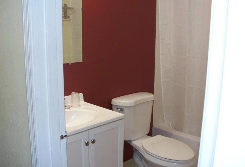 Люкс, Budget Inn & Suites