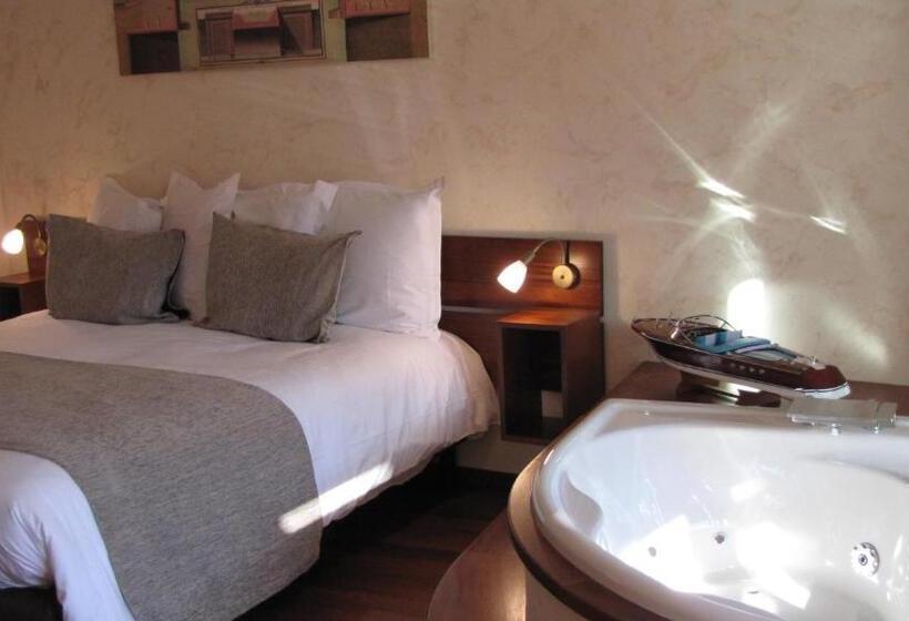 자쿠지 스위트, Ile Du Gua Suites