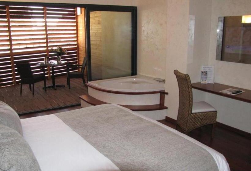 자쿠지 스위트, Ile Du Gua Suites