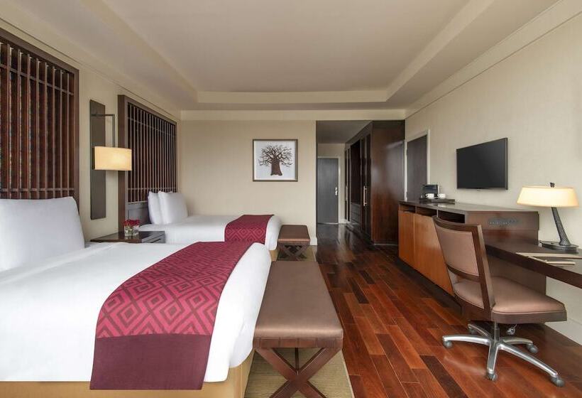 Номер Executive, Kempinski Hotel Gold Coast City