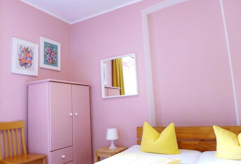 Номер Стандарт Трехместный, Pension Stoi Budget Guesthouse