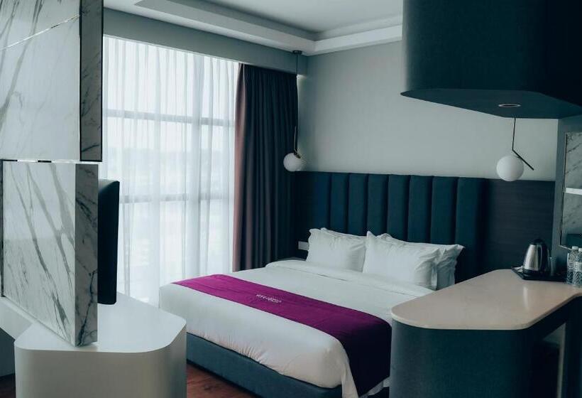 سوئیت با تخت بزرگ, Amigo Hotel Bintulu