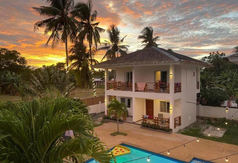 اتاق استاندارد با چشم‌انداز استخر, Dolce Amore Resort