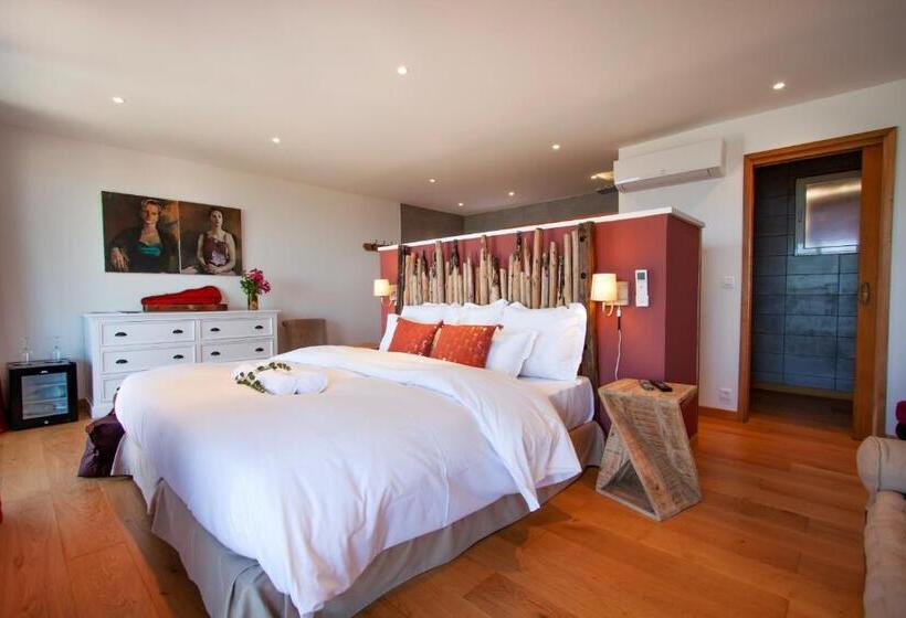 Номер Deluxe Вид на Море с Балконом, Villa Kirssis