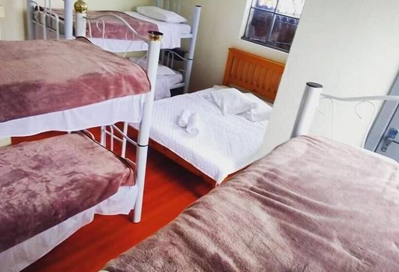 חדר משפחתי, Casa De Pedra Mineira
