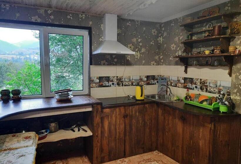Шале 1 Спальня, Kitica House