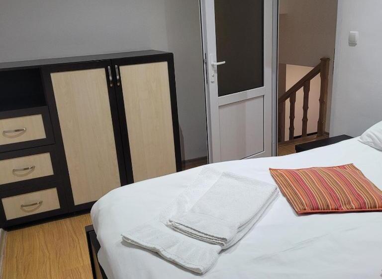 Хижина, Ani Resort