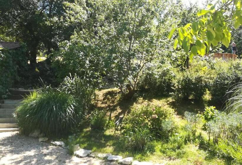 Номер Стандарт Вид на Сад, La Source