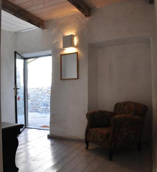 اتاق استاندارد با چشم‌انداز باغ, Agriturismo B&b Luna Di Quarazzana In Fivizzano Tuscany