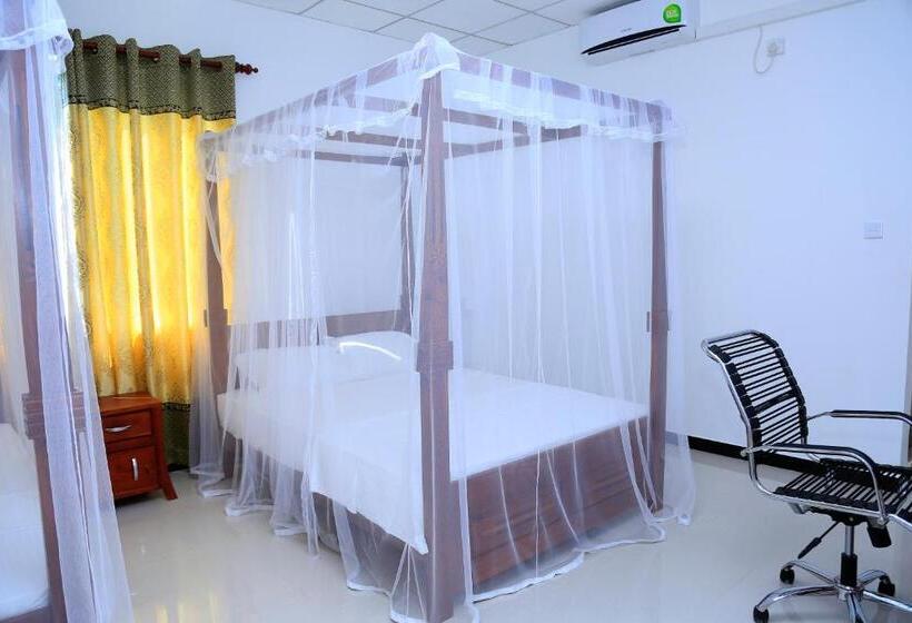 Номер Deluxe, V Cabanas & Yala Safari Place