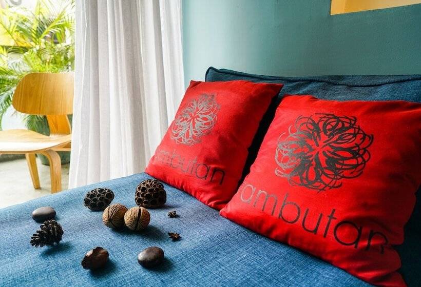 اتاق لوکس با چشم‌انداز باغ, Rambutan Resort – Phnom Penh
