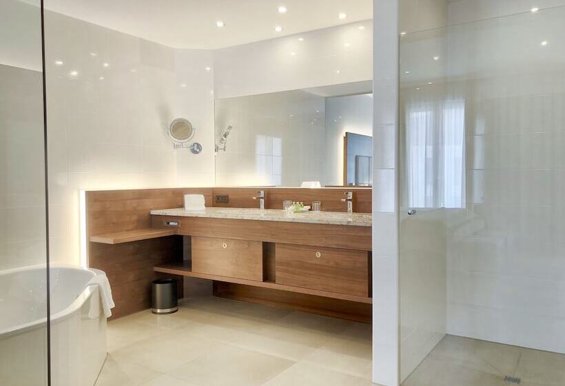 Полулюкс, Schlosspark Mauerbach   Adults Only