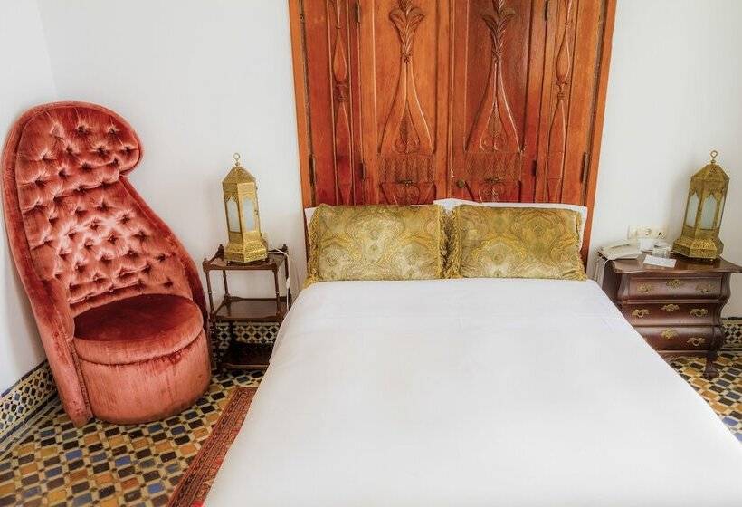 시니어 스위트, Blanco Riad