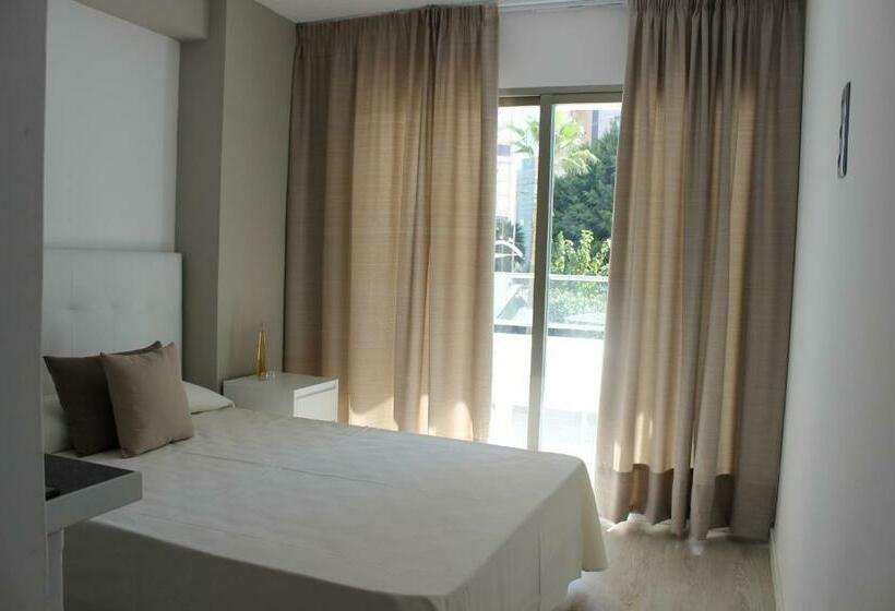 Студия Стандарт, Flamingo Beach Resort   Adults Recommended