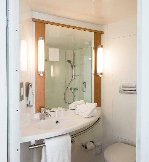 Номер Стандарт, Ibis Edinburgh Centre South Bridge – Royal Mile