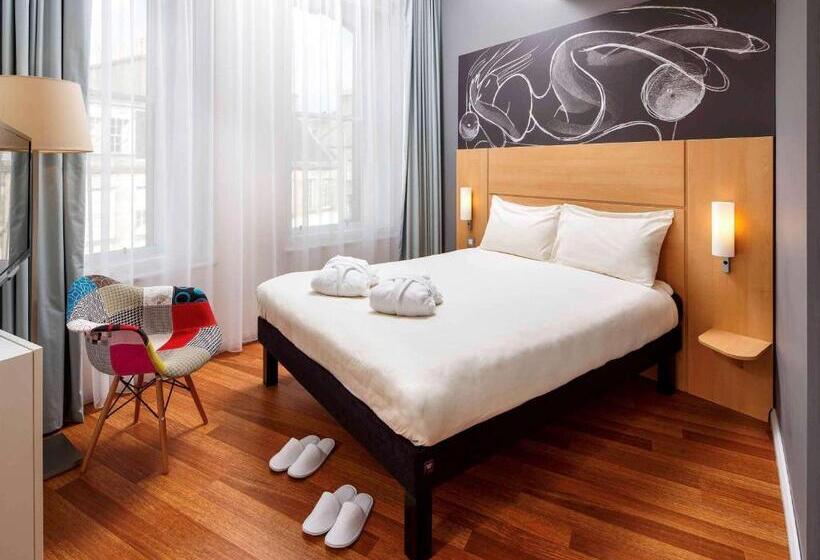 Номер Премиум, Ibis Edinburgh Centre South Bridge – Royal Mile