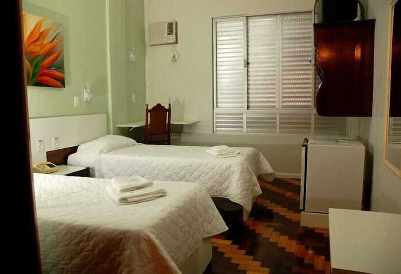 디럭스 트리플 룸, Oscar Palace Hotel   Centro De Tubarão