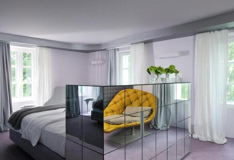 Junior suite with river view, Vander Urbani Resort   A Member Of Design Hotels