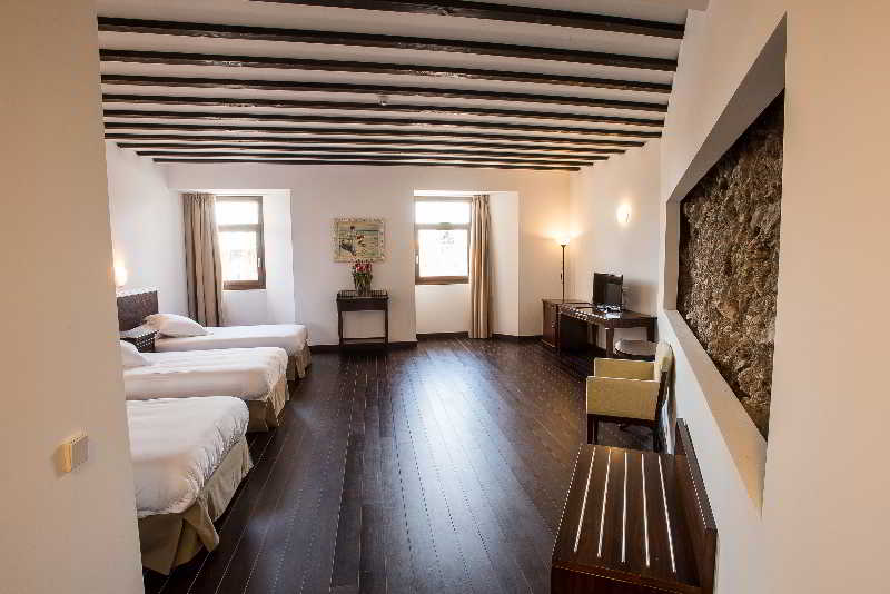 Номер Стандарт Трехместный, Palacio Del Infante Don Juan Manuel Hotel Spa