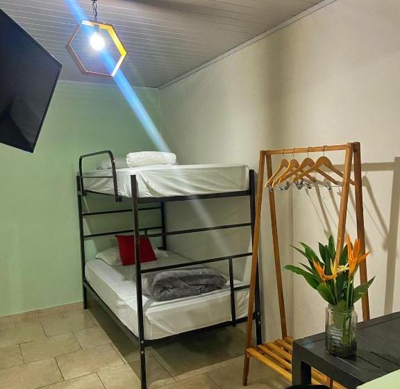 Номер Economy, Hostel Travelers Chitre
