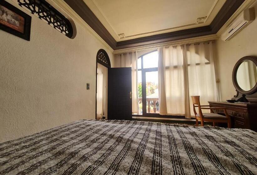 Havuz Manzaralı 1 Yatak Odalı Daire, Targafit Hotel & Hammam