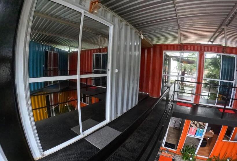 اتاق استاندارد, Container Hospedaria Paraty