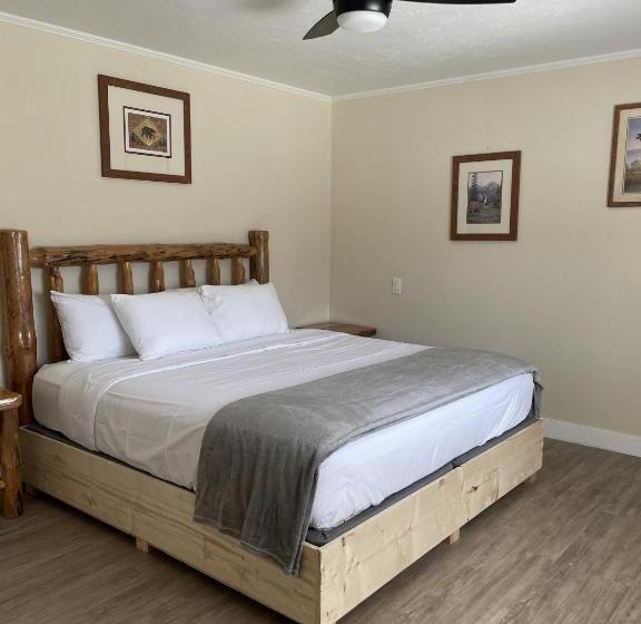 Дом 3 Спальни, Sacajawea Inn