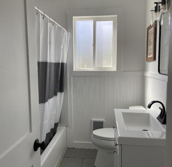 Дом 3 Спальни, Sacajawea Inn